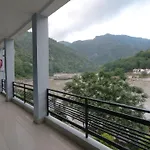 H7 Stay On The Ganges, Yoga & Spa Resort, Rishikesh