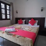 Gayatri Resort