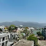Spacious 5 Bedroom Penthouse
