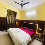 Hotel Manohar Rishikesh
