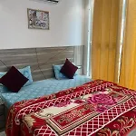 Luxury Home 2Bhk 3Ac Terrace View Lift Kitchen In Hills Tapovan