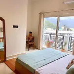 Prithvi Hotel - Aesthetic Rooms With Netflix, Ac, Room Heater In Upper Tapovan