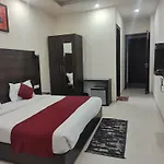 The Leisure Cave Premier