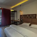 Yes Hotel By The Ganges