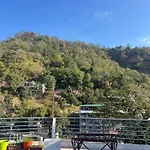 Blissfull Stay Midsts Nature