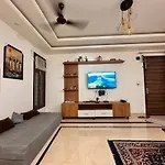 Yoga Wifi Travel Home Stay