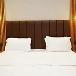 1 Bhk Living