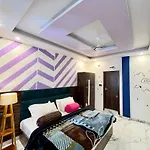 Bonfire Hostels Rishikesh