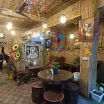 Happy Shiva Cafe & Homestay