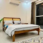 Moksha A Luxury 2Bhk With Ganga View