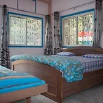 Hotel Golden Crown Laxman Jhula