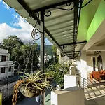 Hotel Kailasa By Reet