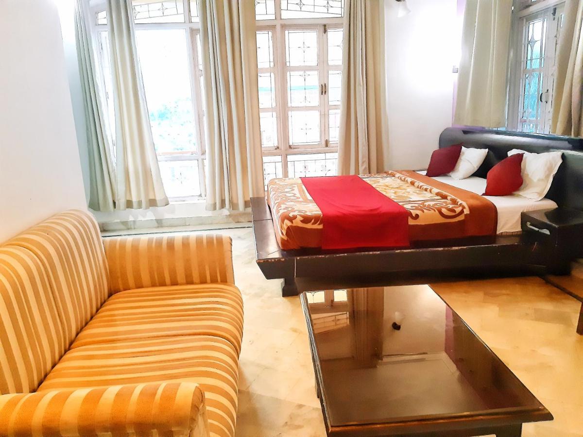 Gayatri Resorts
