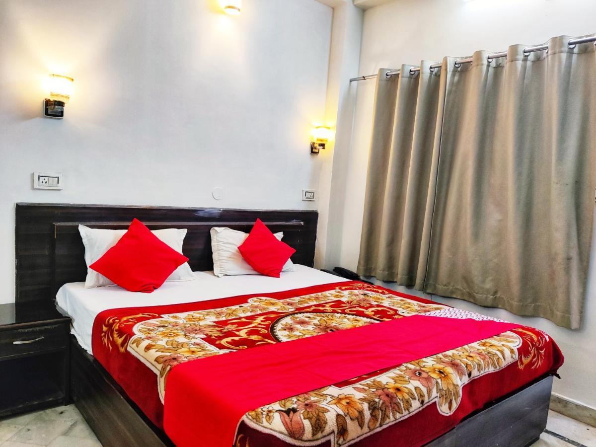 Hotel Gayatri Resorts