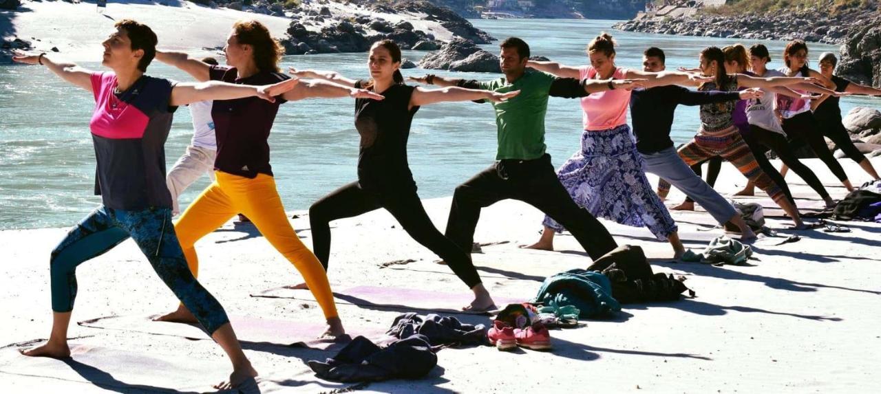 Hotel H7 On The Ganges, Yoga & Spa Resort,