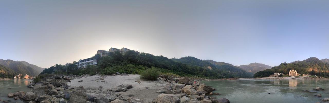 Hotel H7 On The Ganges, Yoga & Spa Resort, Rishikesh