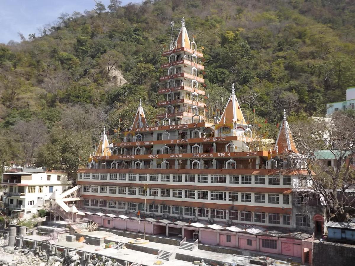 Hotel H7 On The Ganges, Yoga & Spa Resort, Rishikesh