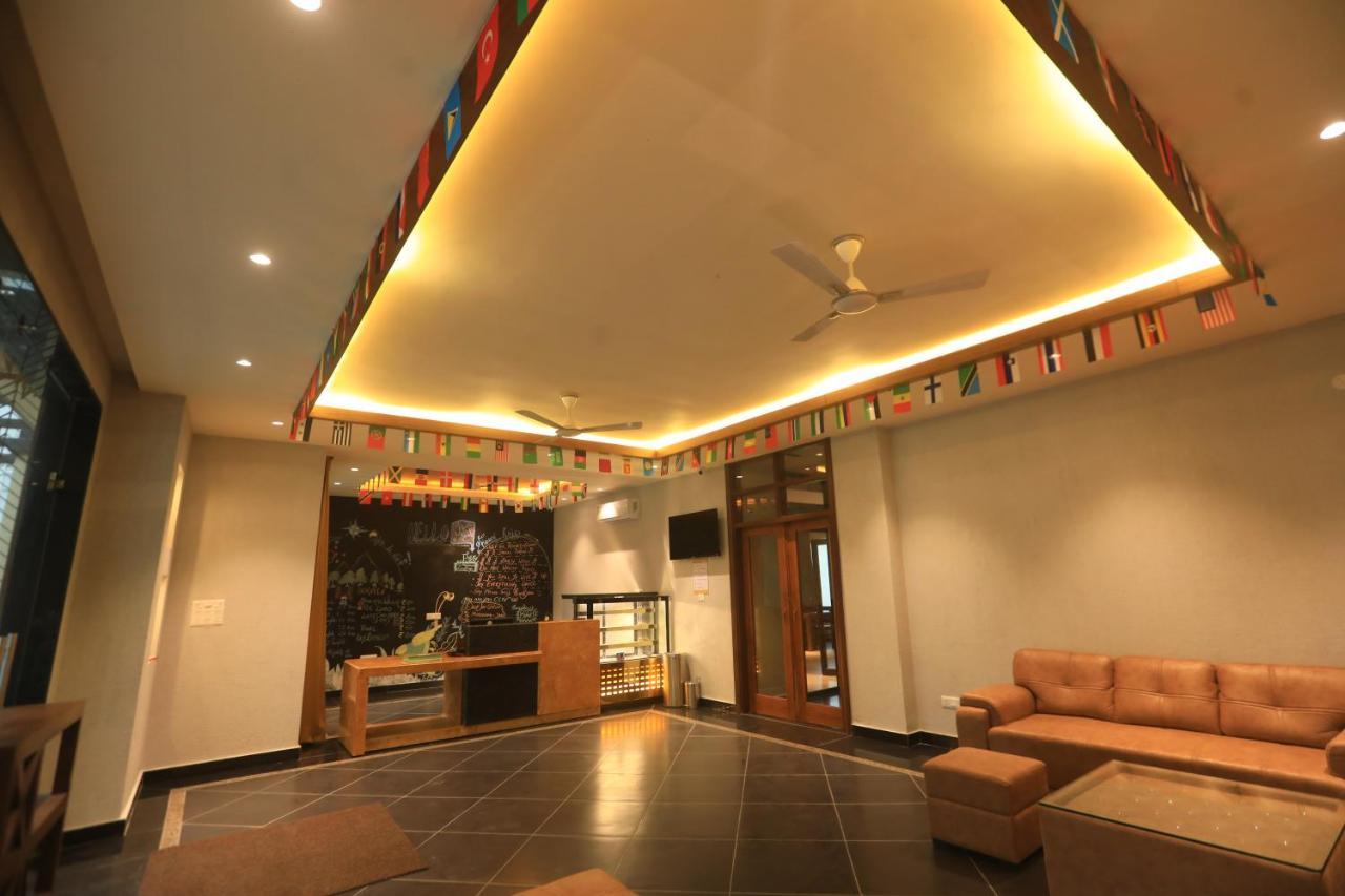 Aqua Vibes Hotel 3*
