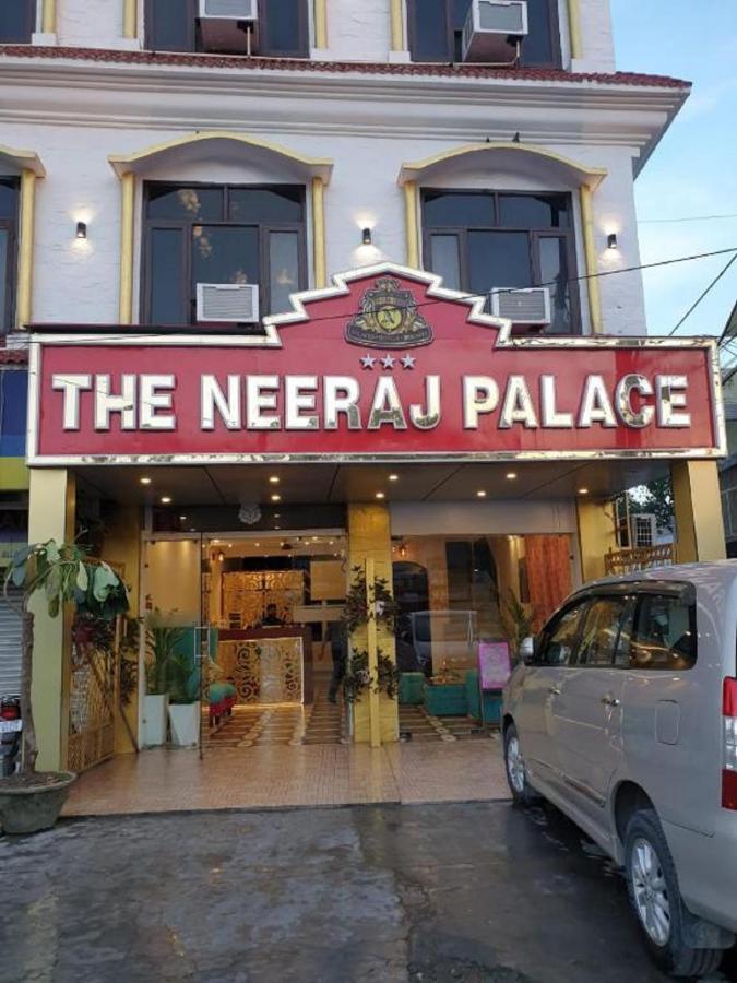 Hotel The Neeraj Palace