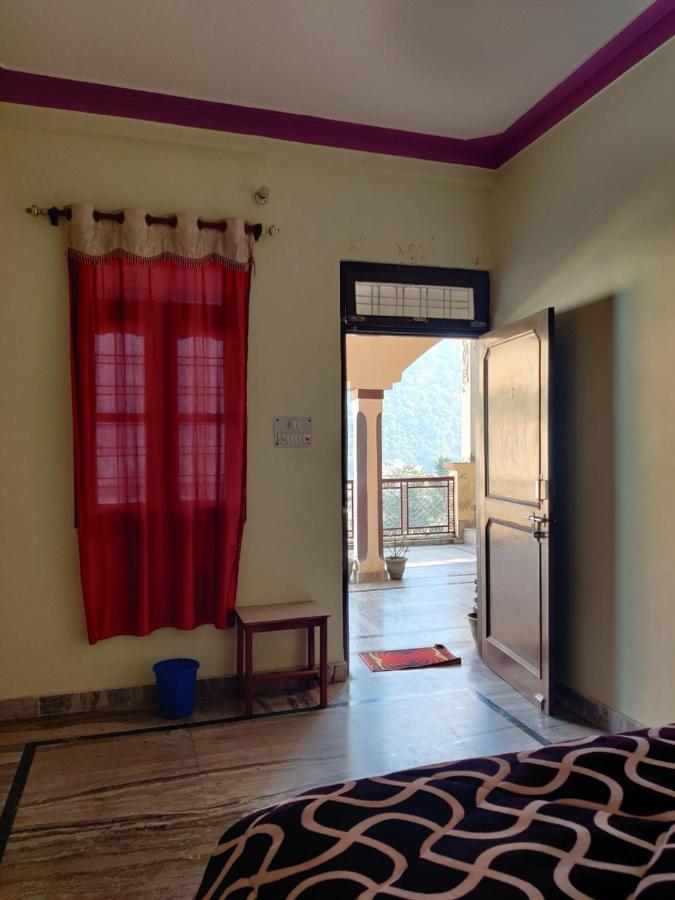 Hostel Dostel