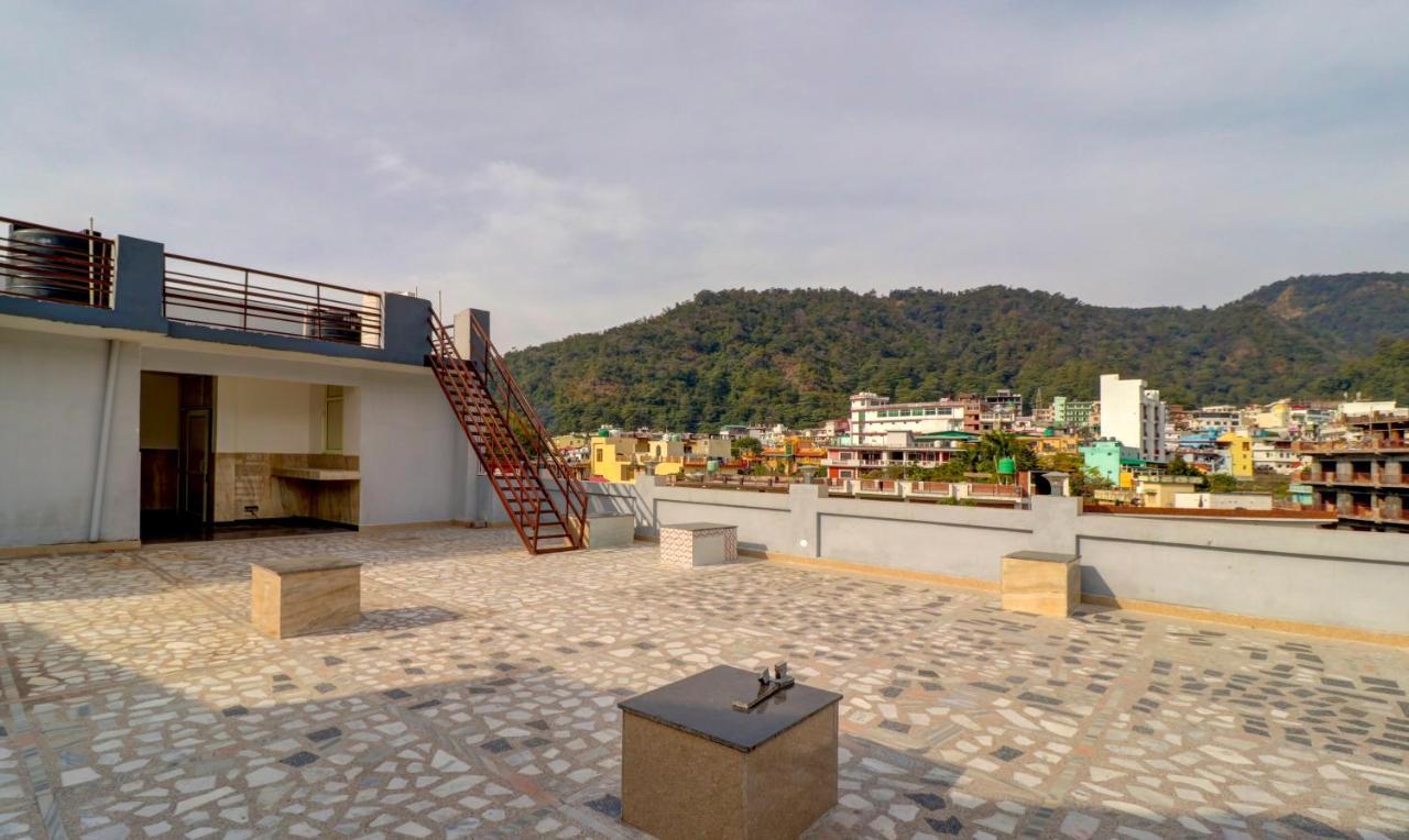 Itsy Nv, Tapovan Hotel 3*