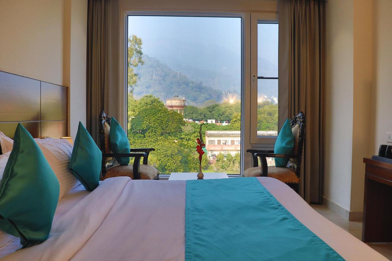 - Behind Parmarth Niketan Rishikesh