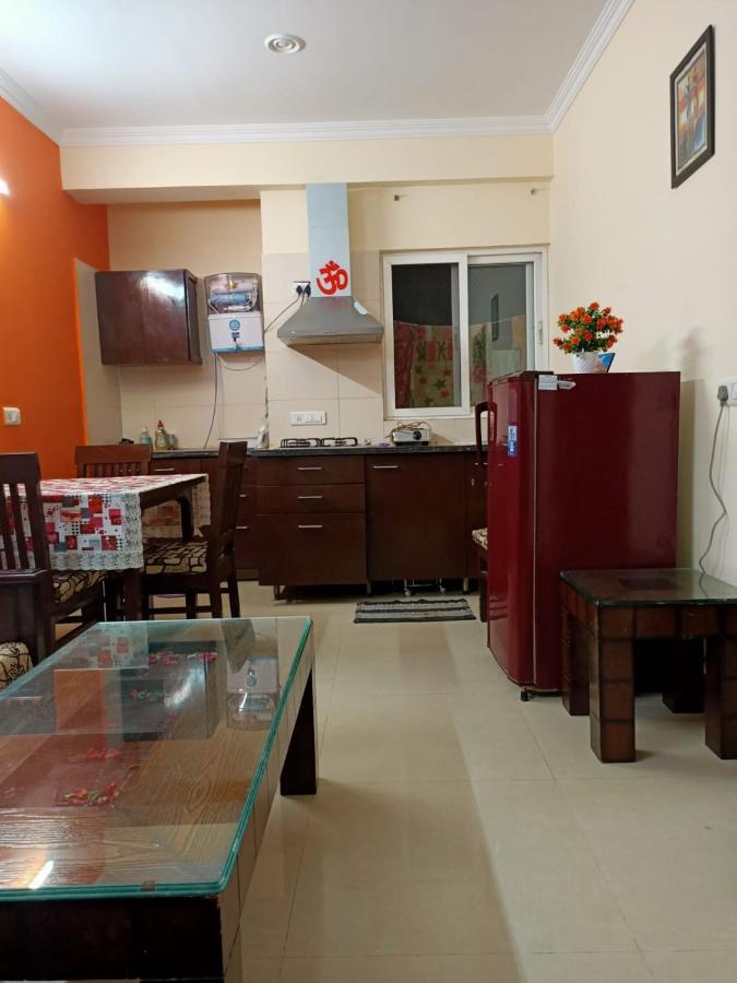 Luxurious Hill View Abode Tapovan Apartment *