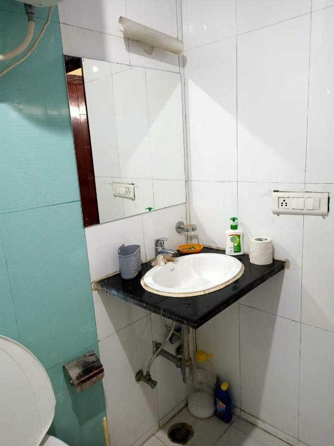 Luxurious Hill View Abode Tapovan *