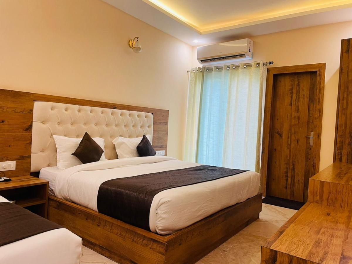 Super Townhouse Oak Tapovan 4* Rishikesh