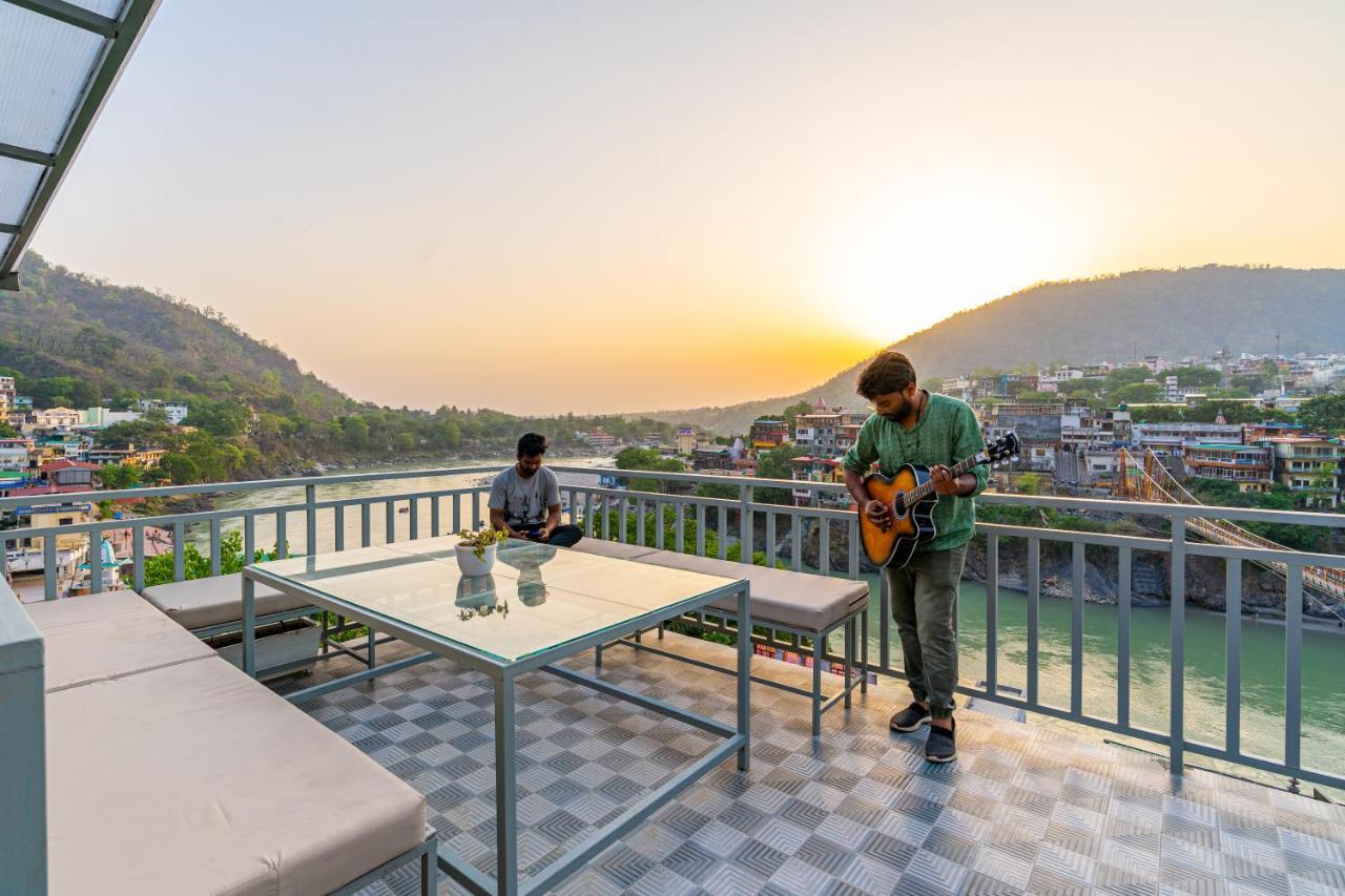 Madpackers Laxman Jhula Hostel *