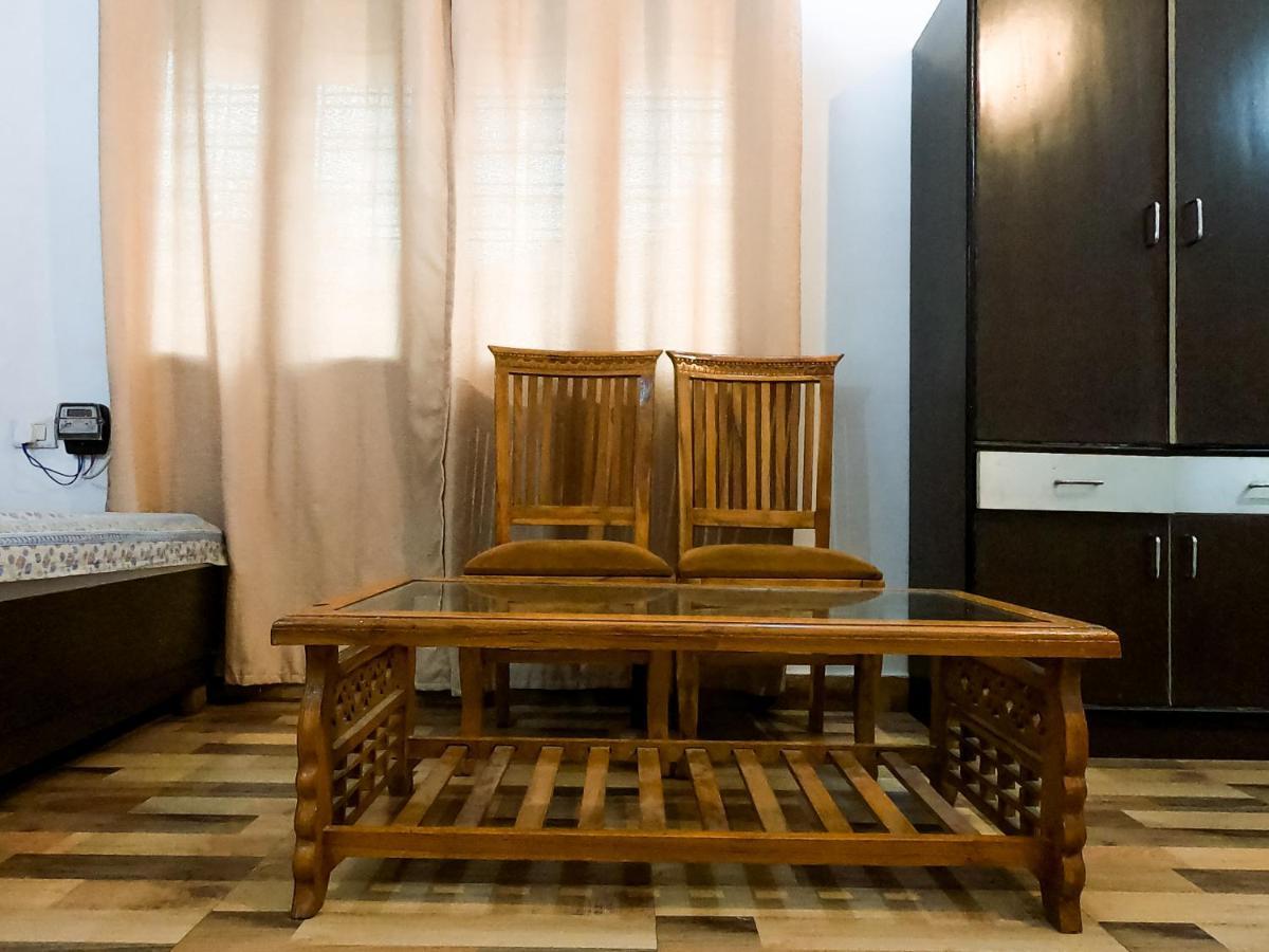 Hotel Ananta Residency