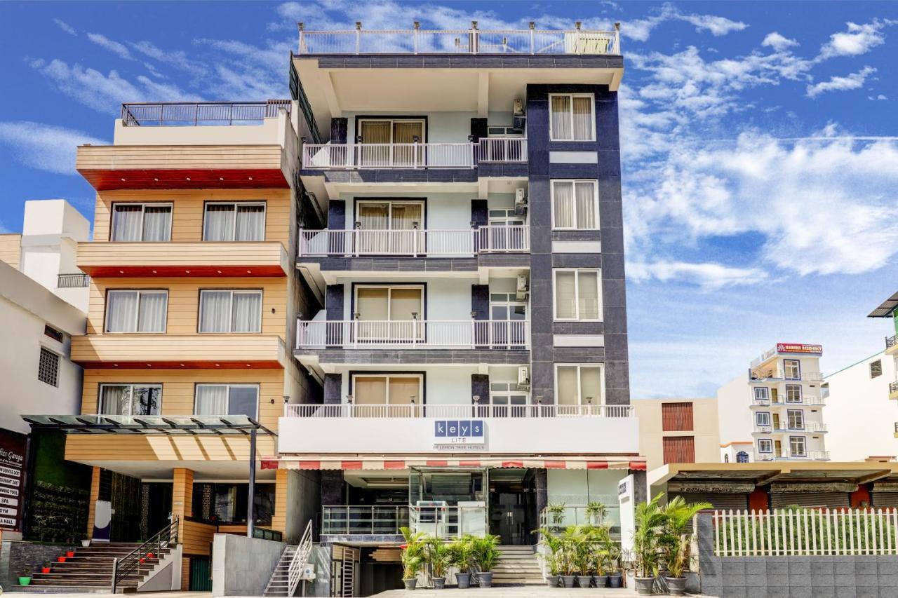 Hotel Keys Lite By Lemon Tree Hotels, Tapovan,