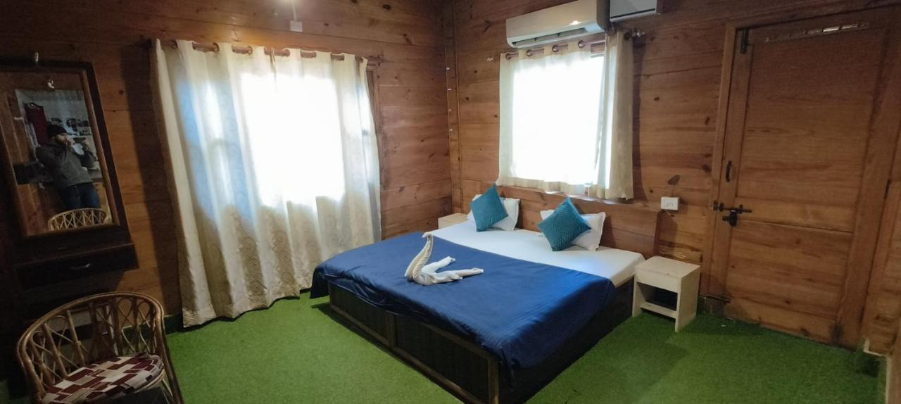Bluestays Hostel Rishikesh