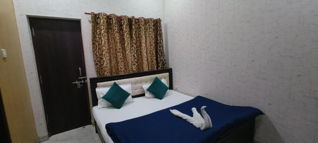 Bluestays Hostel