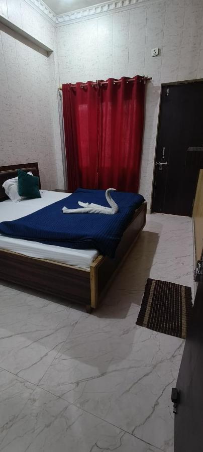 Bluestays Hostel *