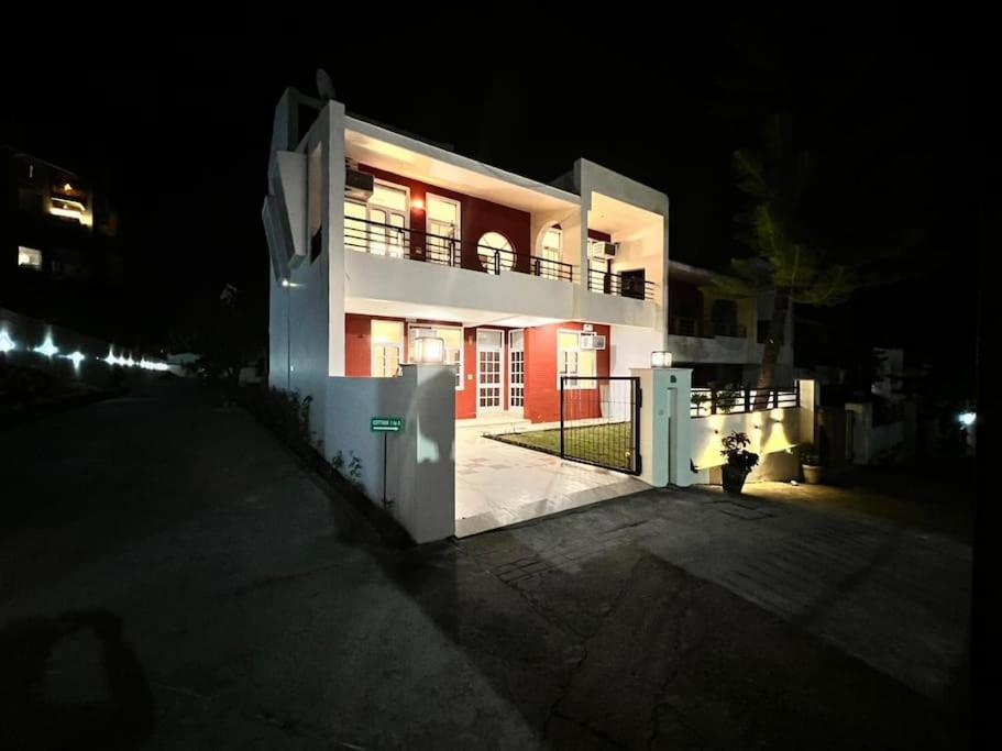 Villa The Odin Cottage,