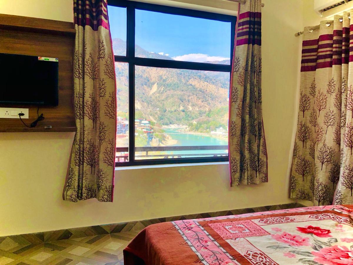 Trinetra Guest house
