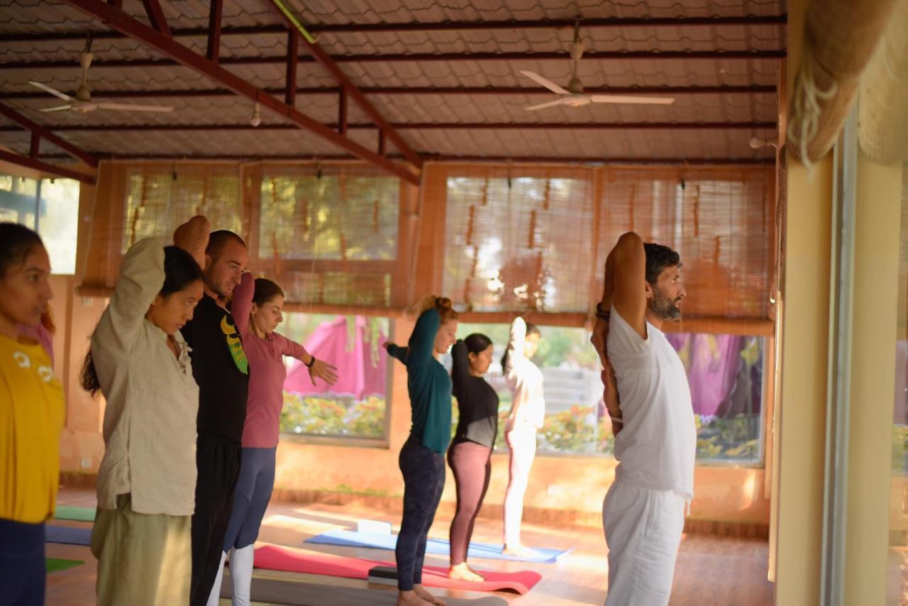 Resort Tarang Yoga Ashram