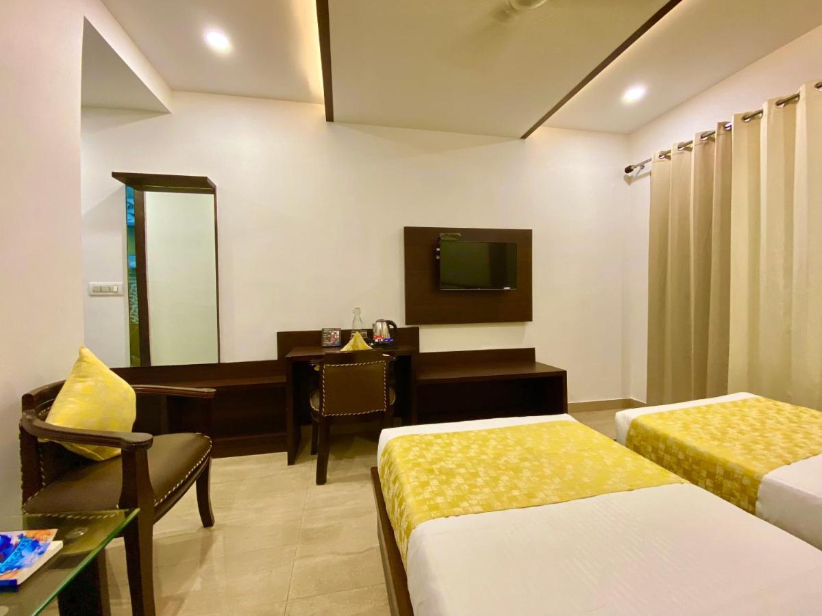 Shiv Vilas Hotel 3*