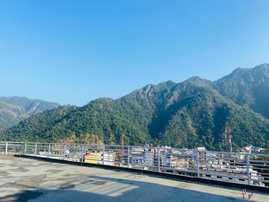 Guest house White Rishikesh