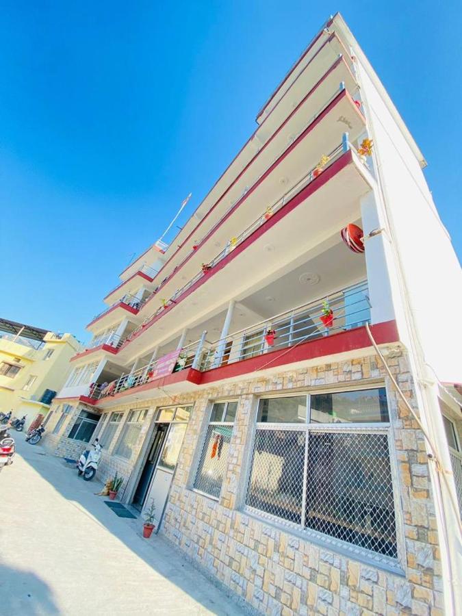 Guest house White Rishikesh