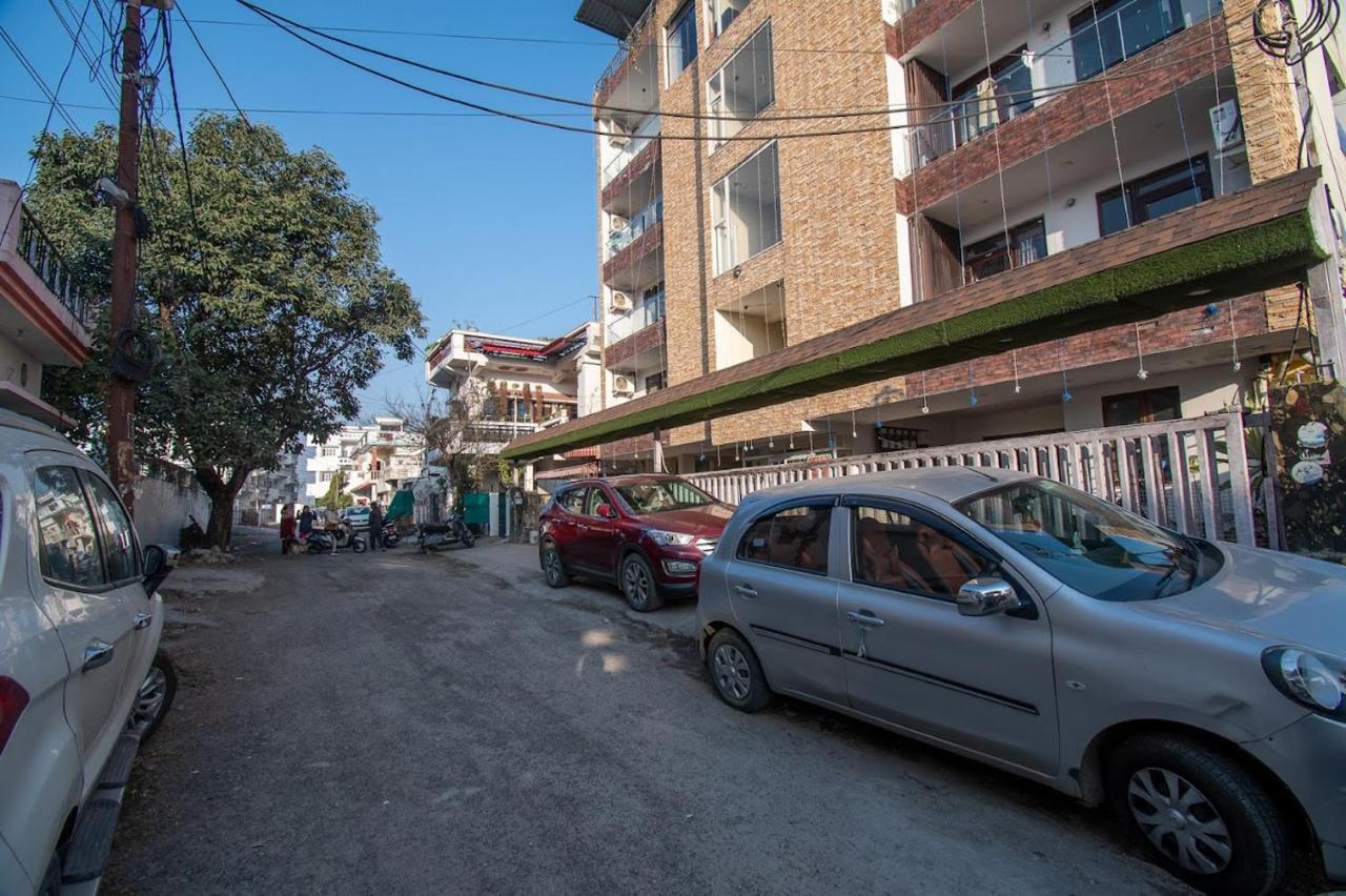 Rose 3bhk By Wabi Sabi With Private Balcony Rishikesh