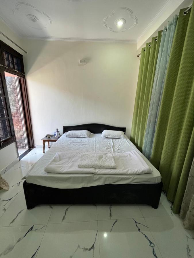 Trishakti Guest house Rishikesh