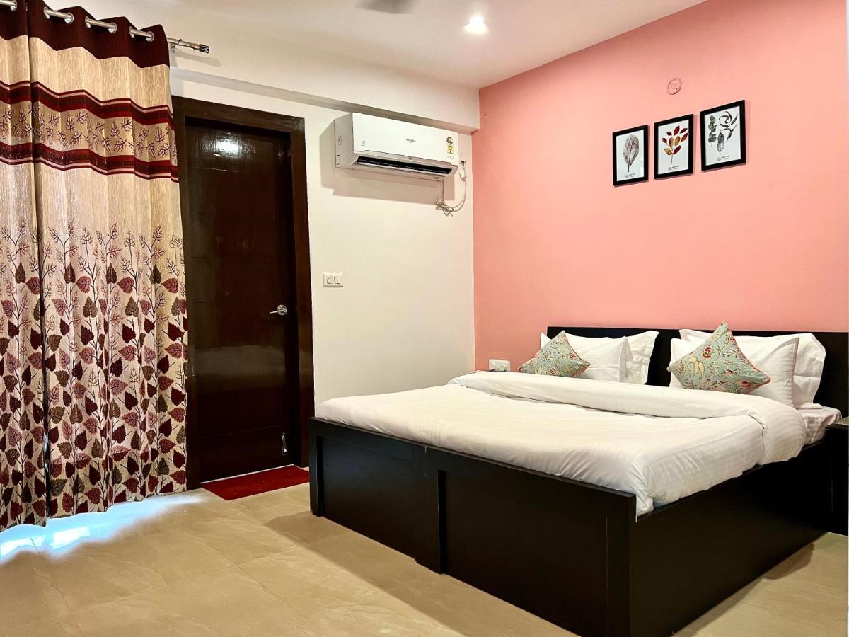 Rose 3bhk By Wabi Sabi With Private Balcony Apartment