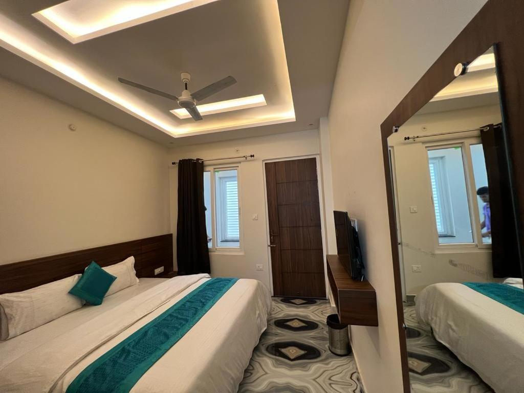 Yog Safari, Behind Parmarth Niketan Hotel Rishikesh