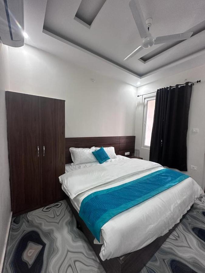 Yog Safari, Behind Parmarth Niketan 3* Rishikesh