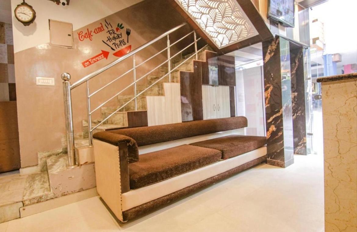 4 Hostel