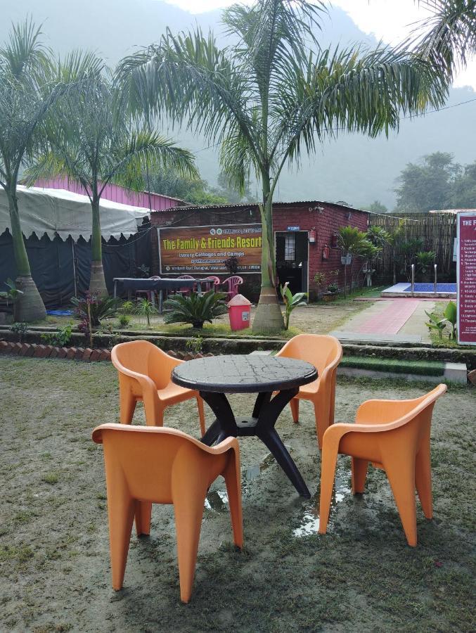 The Family And Friends Resort Rishikesh *