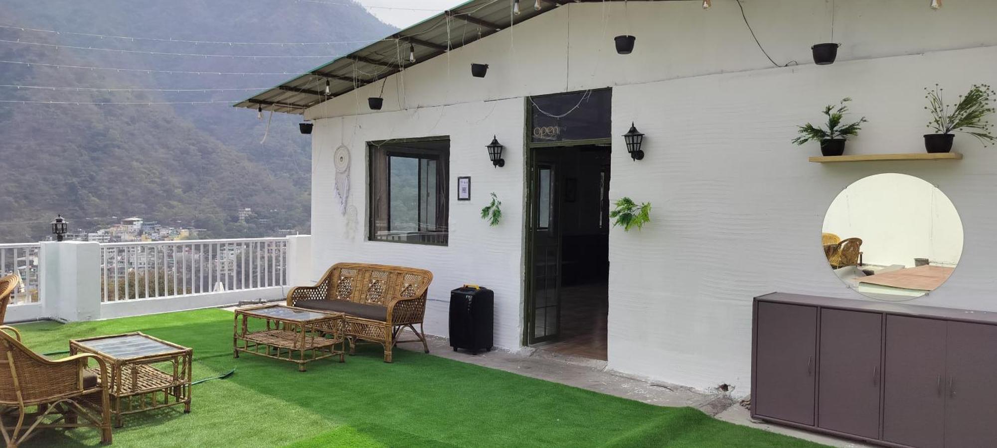 Ensquare - 2 Bhk With Kitchen, Rooftop River View Cafe, Live Events Apartment Rishikesh