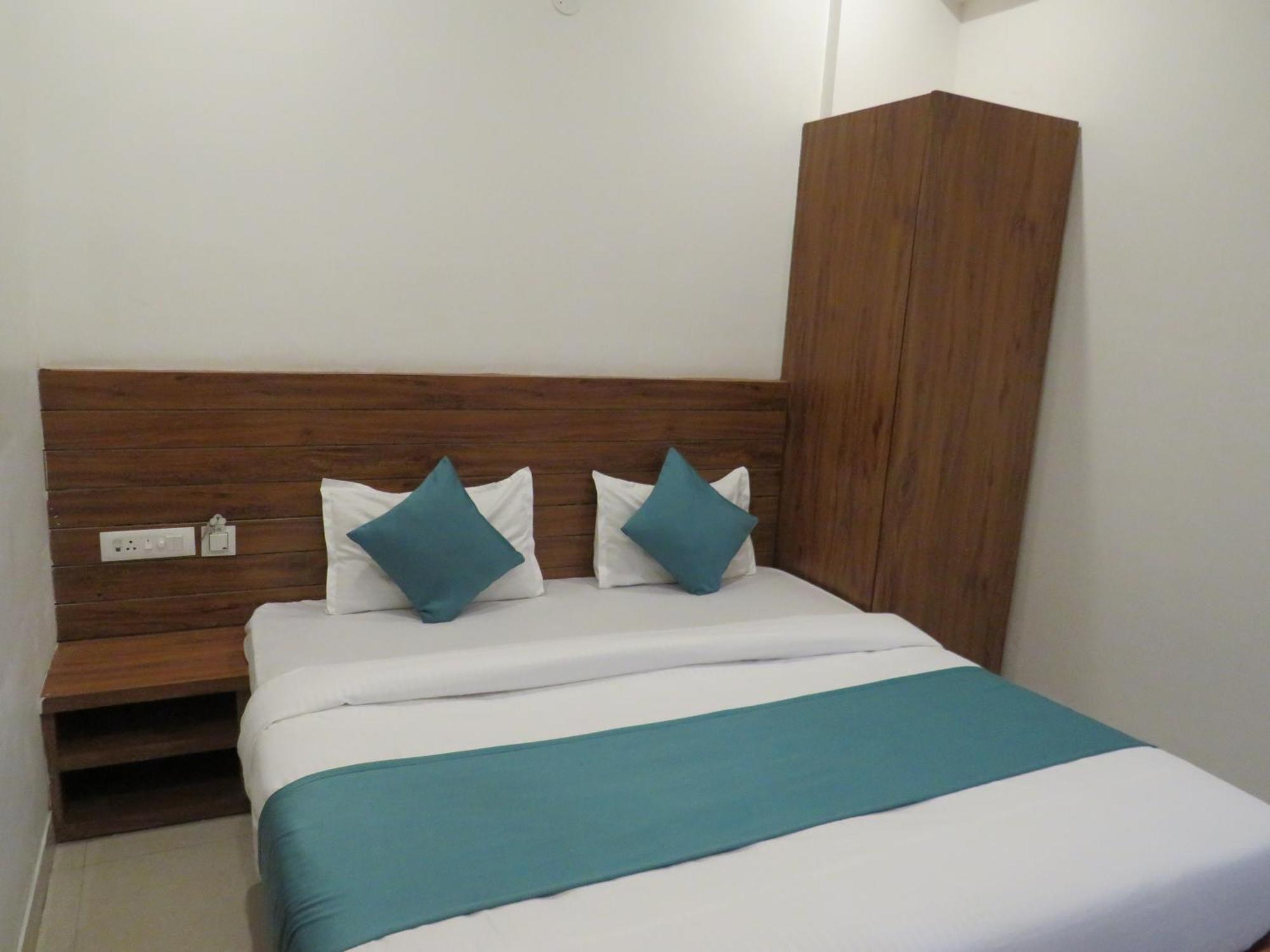 Hotel Namami Tapovan 2*